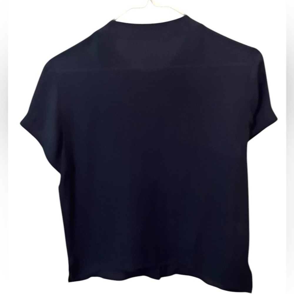 Jones New York 100% Silk Blouse – Navy Blue, Short Sleeve, Button-Down, Size 4 - Picture 2 of 6